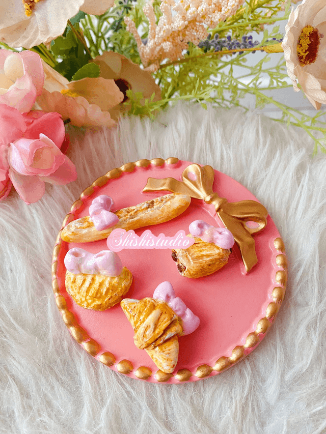 Miniature baguette chopsticks/brush rest 