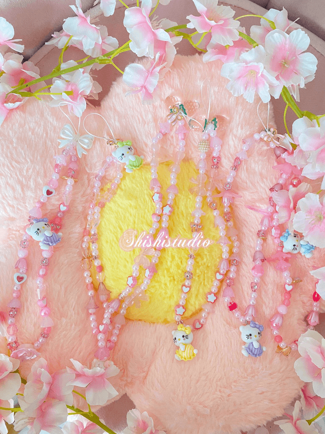 Hello Kitty Pink bracelet phone strap