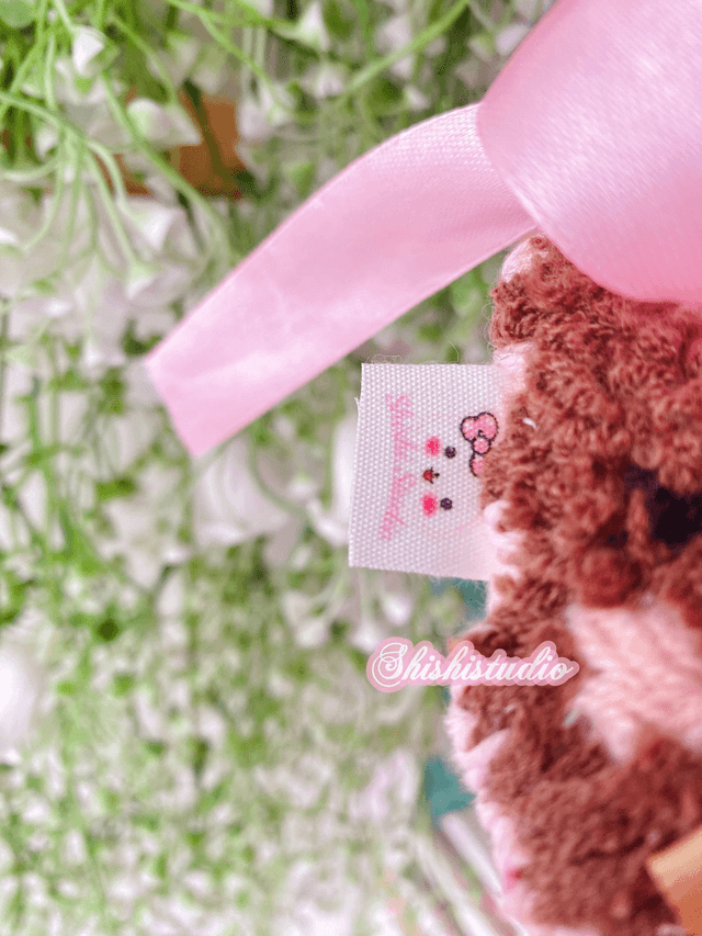Browny coquette embroidery keychain 