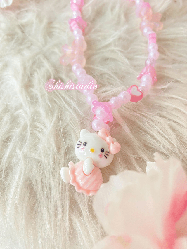 Hello Kitty Pink bracelet phone strap