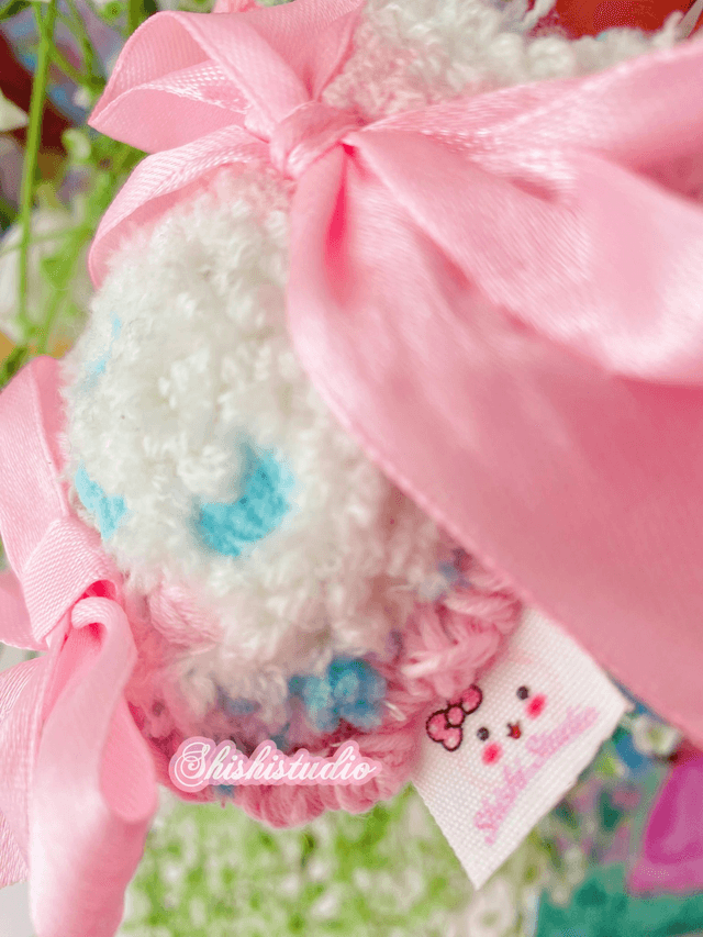 Cinnamoroll coquette keychain 