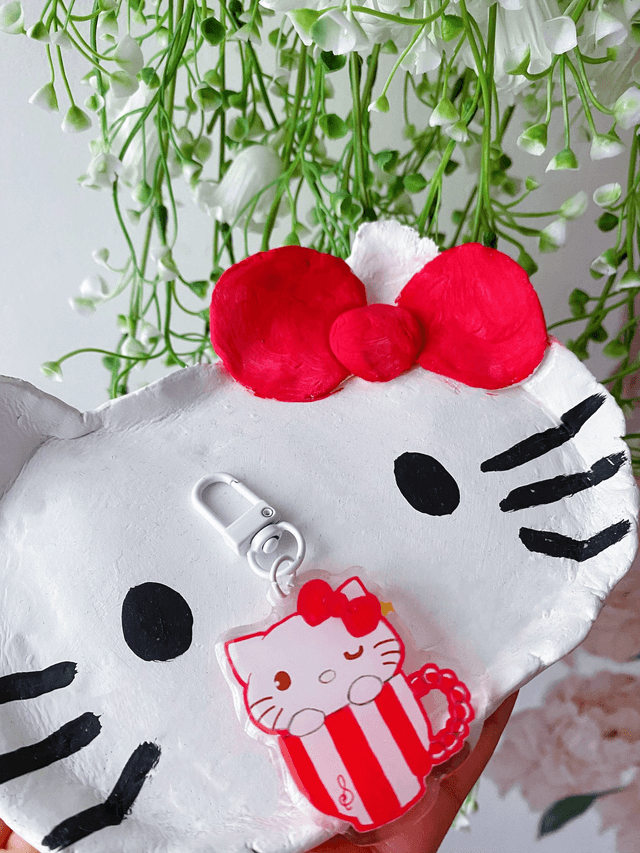 Hello Kitty Keychain